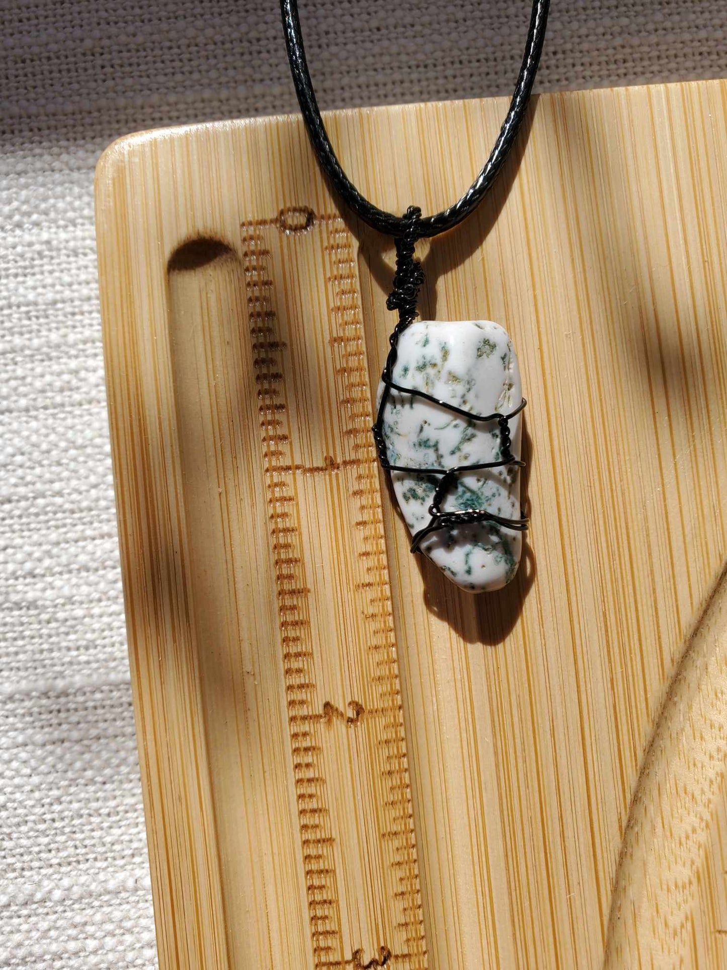 Moss Agate in Black Wire