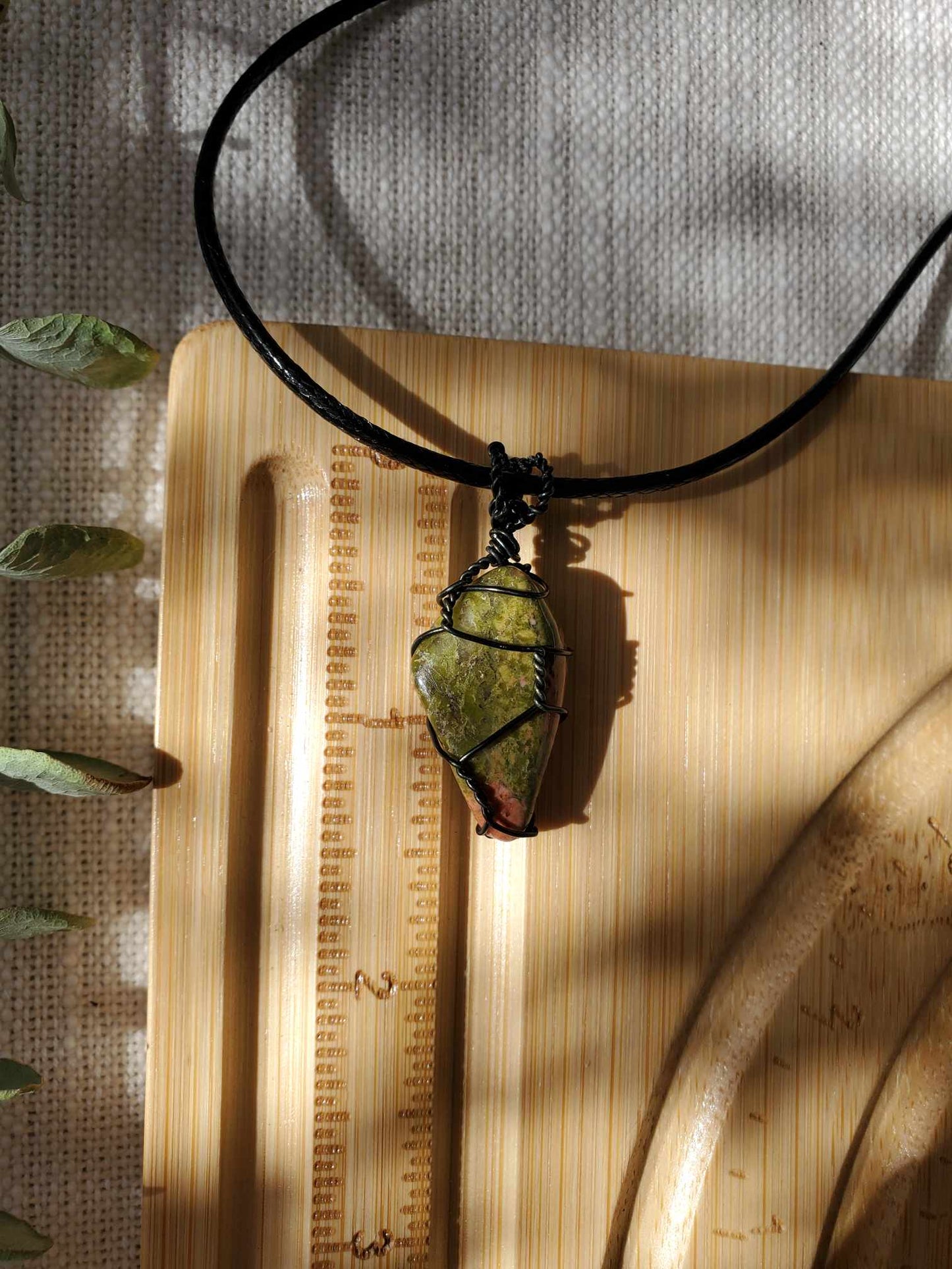 Unakite in Black Wire