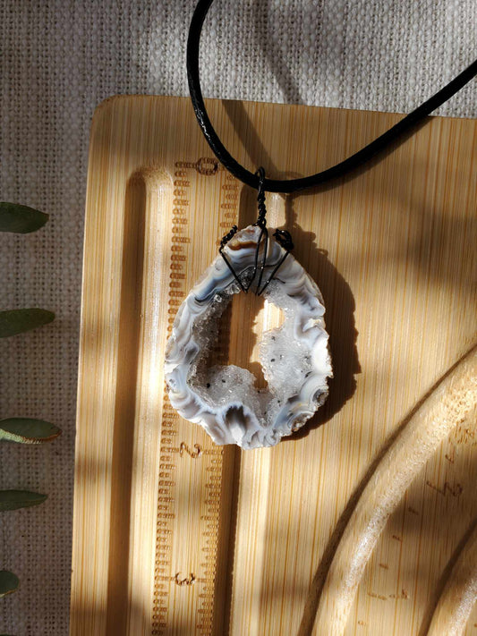 Agate Druzy Slice in Black Wire